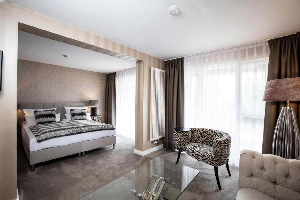 Junior Suite with Balcony,1304156245:JPEG